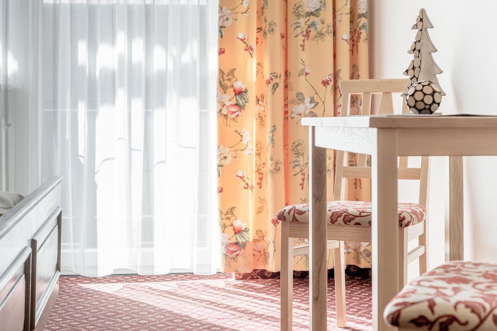 Ferienhaus Apart Sonnzeit Sölden Habitación foto